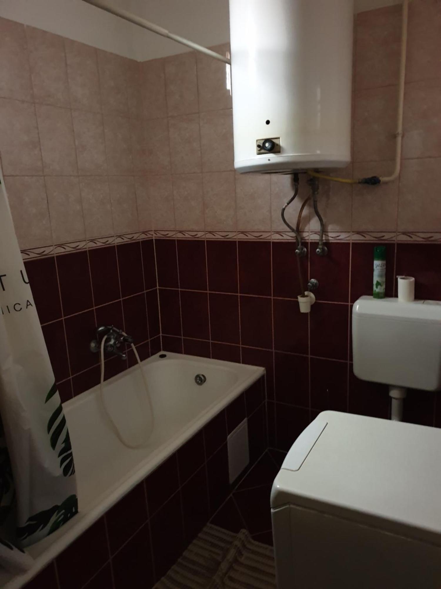Janka Vendeghaz Es Apartman Abadszalok ภายนอก รูปภาพ